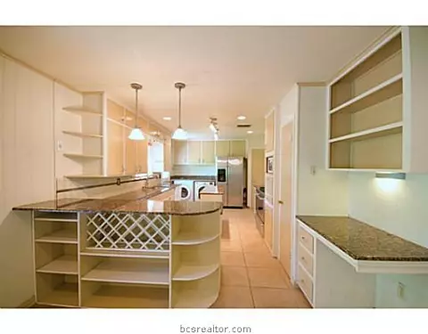 802 Ethel Blvd, Bryan, TX 77802 photo 5