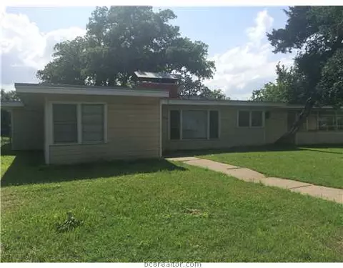 2316 Franklin Dr, Bryan, TX 77801 photo 3
