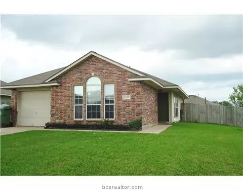 2909 Jenna Ct, Bryan, TX 77802 photo 2