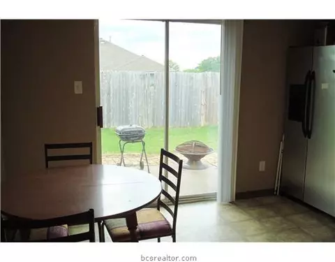2909 Jenna Ct, Bryan, TX 77802 photo 8