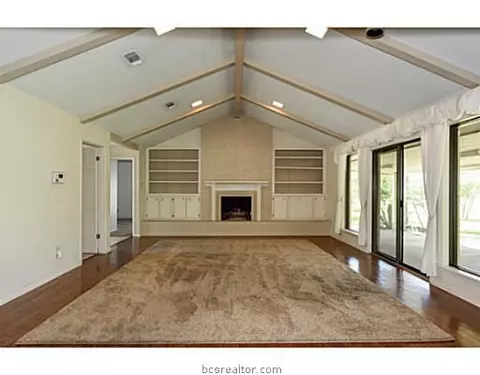 2706 Pinehurst, Bryan, TX 77802 photo 3