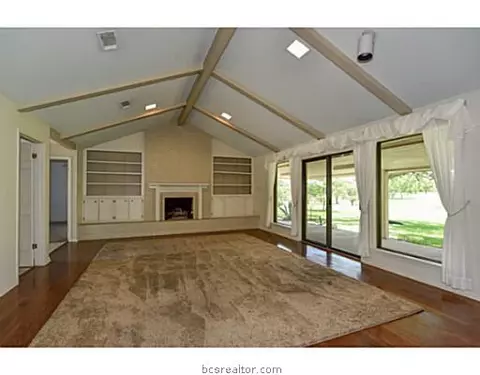 2706 Pinehurst, Bryan, TX 77802 photo 4