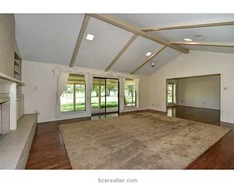 2706 Pinehurst, Bryan, TX 77802 photo 5