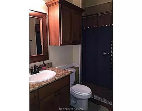 7470 Harris Ln, Bryan, TX 77808 photo 9