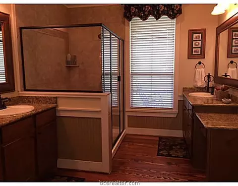 7470 Harris Ln, Bryan, TX 77808 photo 10