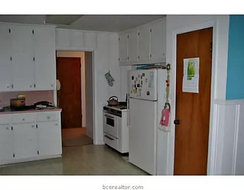 1304 East 31st St, Bryan, TX 77802 photo 9