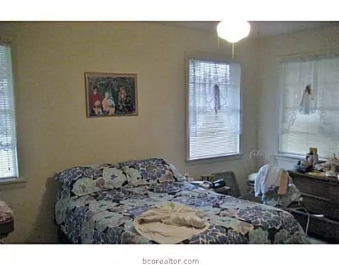 1304 East 31st St, Bryan, TX 77802 photo 11