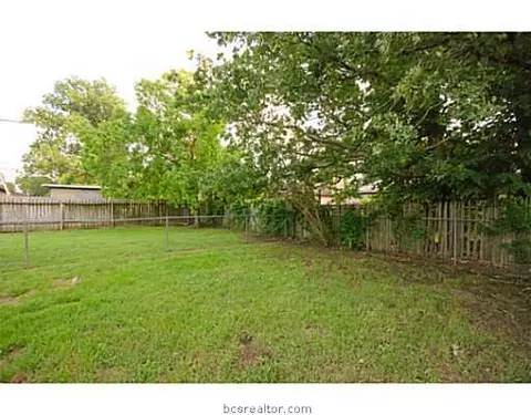 3408 Leon St, Bryan, TX 77801 photo 2