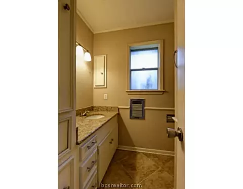 2316 Devonshire St, Bryan, TX 77802 photo 10