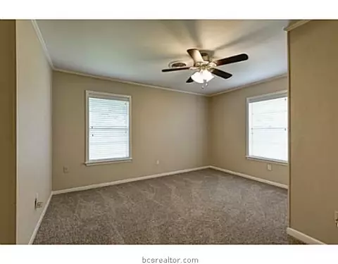 2316 Devonshire St, Bryan, TX 77802 photo 9