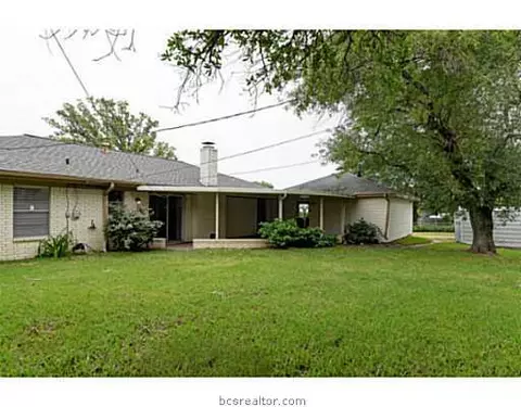 2316 Devonshire St, Bryan, TX 77802 photo 2