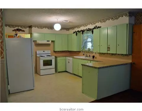 2710 Tabor Rd, Bryan, TX 77803 photo 7