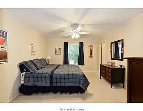 4603 Locksford Dr, Bryan, TX 77802 photo 18