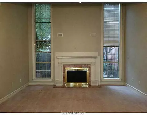 1560 Bennett St, Bryan, TX 77802 photo 4