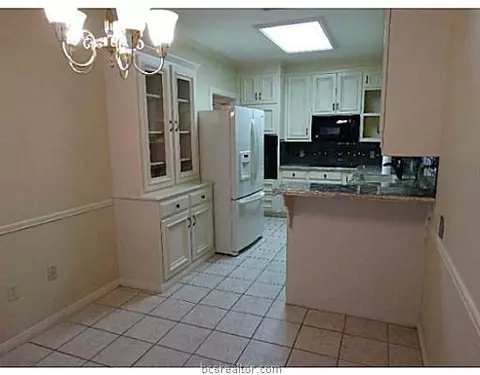 1560 Bennett St, Bryan, TX 77802 photo 11