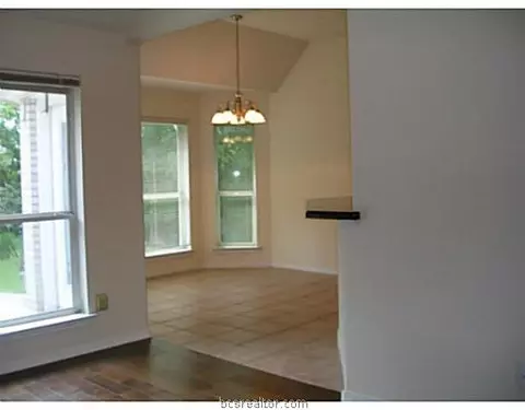 2100 Williams Way, Bryan, TX 77808 photo 11