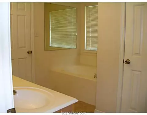 2100 Williams Way, Bryan, TX 77808 photo 18