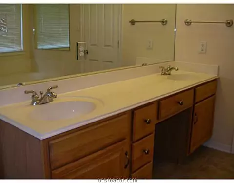2100 Williams Way, Bryan, TX 77808 photo 19