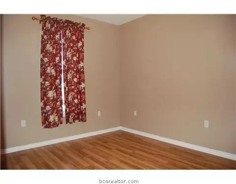 3327 Broadmoor Dr, Bryan, TX 77802 photo 11