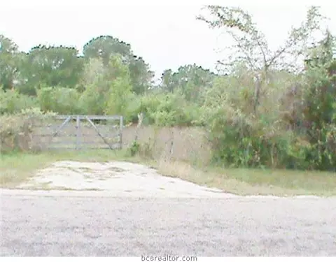 5716 Andert Rd, Bryan, TX 77808 photo 4