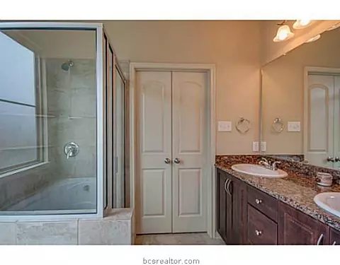 1021 Venice Dr, Bryan, TX 77808 photo 10
