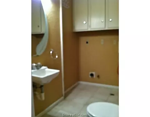605 Cache Cv # B, Bryan, TX 77802 photo 11
