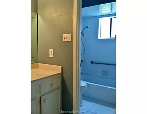 605 Cache Cv # B, Bryan, TX 77802 photo 15