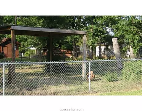 304 Willow, Somerville, TX 77879 photo 6