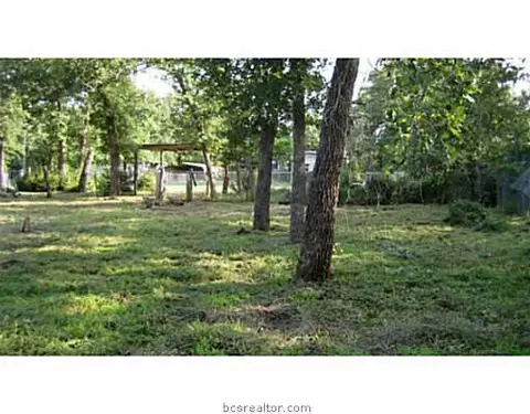 304 Willow, Somerville, TX 77879 photo 3
