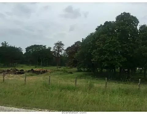 5654 Andert Rd, Bryan, TX 77808 photo 2