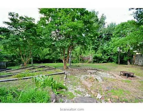 2703 Wayside Dr, Bryan, TX 77802 photo 16