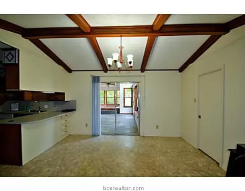 2703 Wayside Dr, Bryan, TX 77802 photo 3