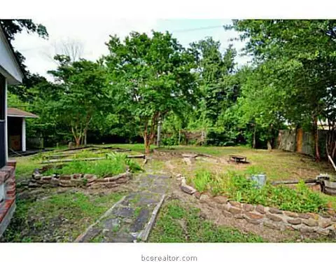 2703 Wayside Dr, Bryan, TX 77802 photo 14