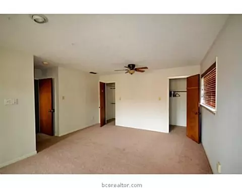 2703 Wayside Dr, Bryan, TX 77802 photo 9