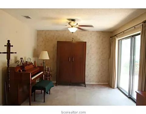 3218 Wilderness Rd, Bryan, TX 77807 photo 9