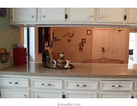3218 Wilderness Rd, Bryan, TX 77807 photo 6