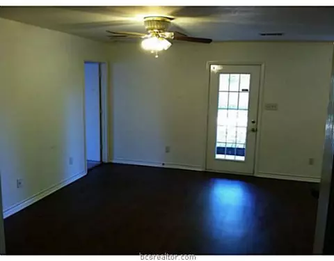 1113 Clearleaf Dr, Bryan, TX 77803 photo 6