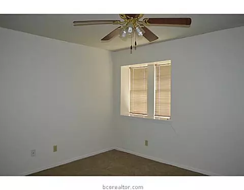 2905 Forest Bnd, Bryan, TX 77801 photo 4