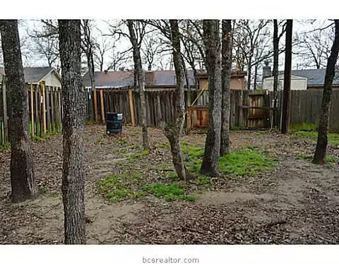 2905 Forest Bnd, Bryan, TX 77801 photo 10