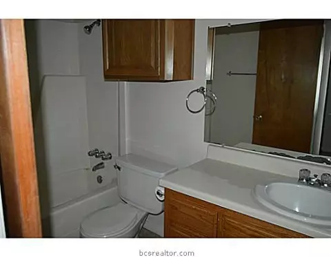 2905 Forest Bnd, Bryan, TX 77801 photo 11