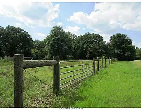3730 Sandy Point Rd, Bryan, TX 77807 photo 8