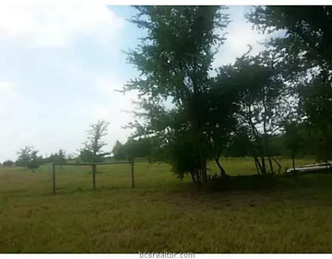 8743 Grassbur Rd, Bryan, TX 77808 photo 3