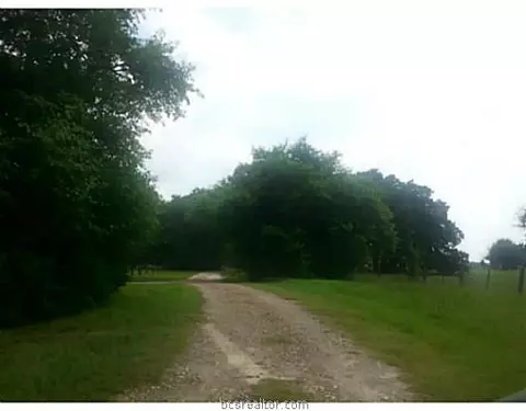 8743 Grassbur Rd, Bryan, TX 77808 photo 6