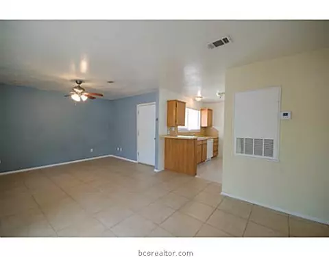 2412 Long Dr, Bryan, TX 77802 photo 3