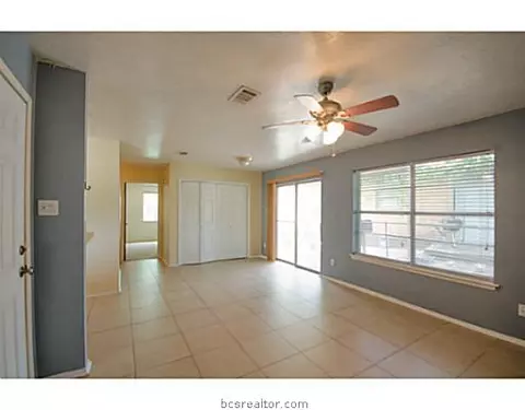 2412 Long Dr, Bryan, TX 77802 photo 6