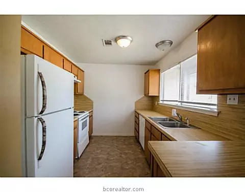 2412 Long Dr, Bryan, TX 77802 photo 14