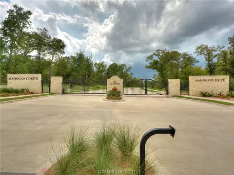 3423 Mahogany Dr, Bryan, TX 77807 photo 1