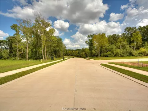 3423 Mahogany Dr, Bryan, TX 77807 photo 4