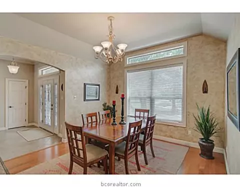 9166 Green Branch Loop, Bryan, TX 77808 photo 6