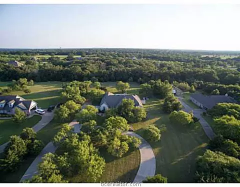 9166 Green Branch Loop, Bryan, TX 77808 photo 3